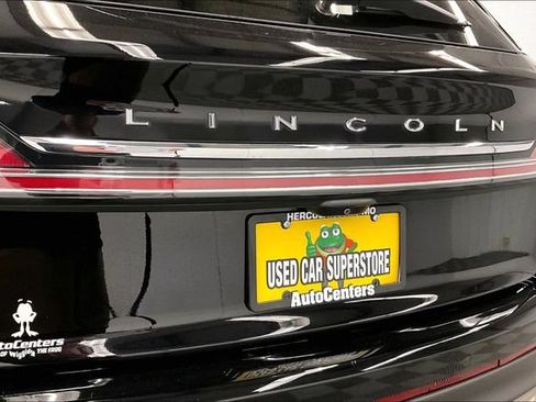 Used 2023 Lincoln Nautilus Reserve w/ Monochromatic Package FWD image 9
