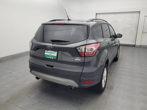 Used 2018 Ford Escape SE FWD image 7