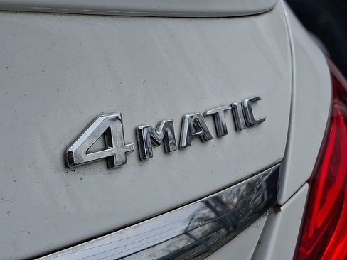 Used 2017 Mercedes-Benz C 300 4MATIC Sedan image 9