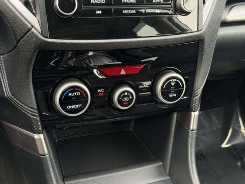 Used 2020 Subaru Forester Premium AWD/4WD image 24
