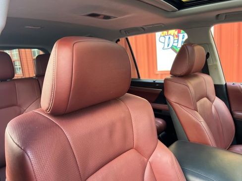 Used 2019 Lexus LX 570 4WD image 37