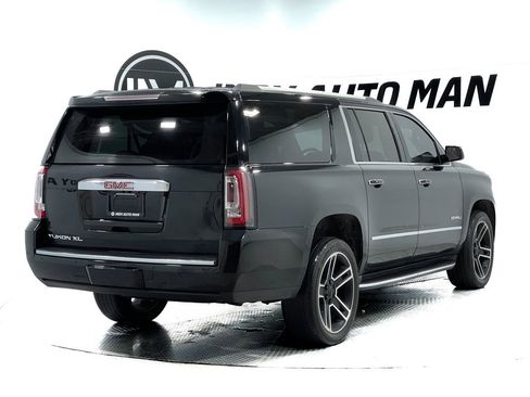 Used 2019 GMC Yukon XL Denali w/ Open Road Package image 4