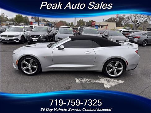 Used 2017 Chevrolet Camaro SS RWD image 4