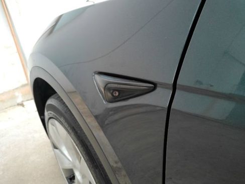 Used 2021 Tesla Model Y Long Range AWD/4WD image 18