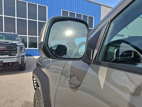 Used 2026 Toyota Tacoma TRD Off-Road image 6