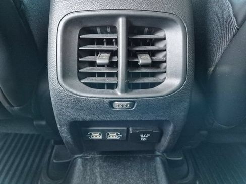 Used 2021 Jeep Cherokee Limited AWD/4WD image 18