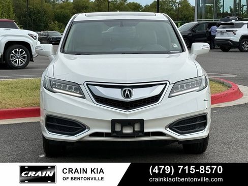 Used 2017 Acura RDX AWD image 2