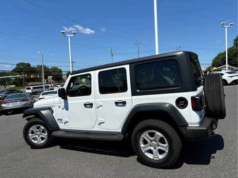 Used 2018 Jeep Wrangler Unlimited Sport S AWD/4WD image 6