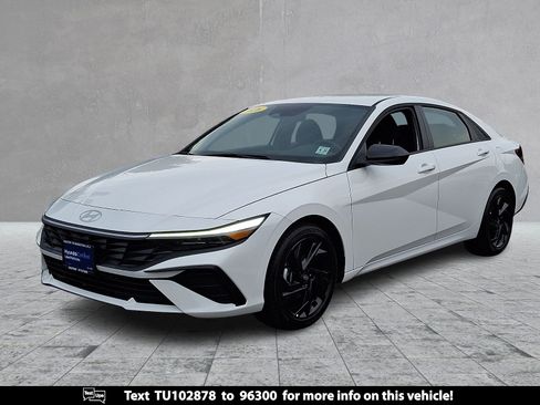 Used 2026 Hyundai Elantra Sport FWD image 1
