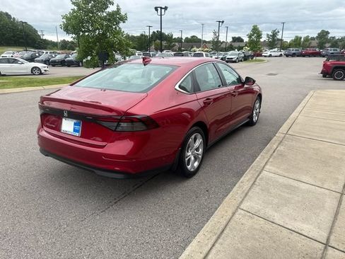 Certified 2025 Honda Accord LX image 4