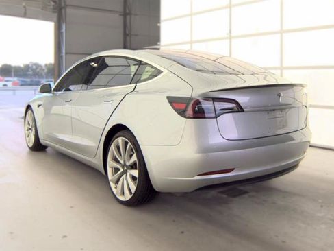 Used 2018 Tesla Model 3 Long Range RWD image 5