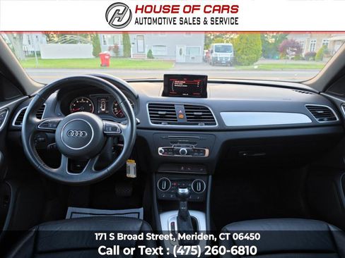 Used 2018 Audi Q3 2.0T Premium FWD image 25