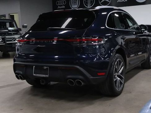 Used 2023 Porsche Macan AWD/4WD image 5