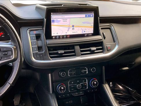 Used 2021 Chevrolet Suburban Premier image 7