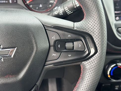 Used 2023 Chevrolet TrailBlazer RS image 28