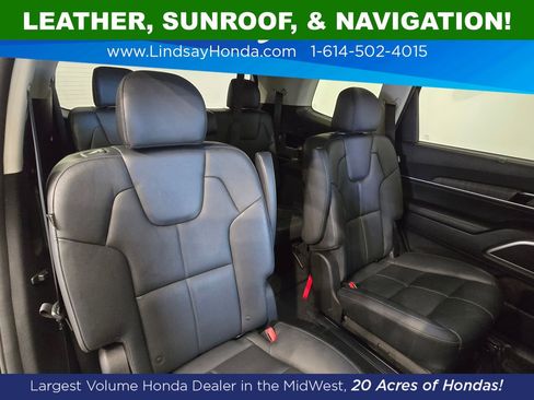 Used 2023 Kia Telluride EX w/ EX Captain's Chair Package FWD image 8