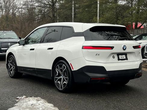 Used 2022 BMW iX xDrive50 w/ Convenience Package image 4