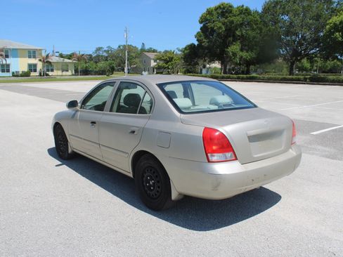 Used 2002 Hyundai Elantra GLS FWD image 6