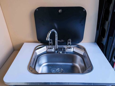 Used 2024 Mercedes-Benz Sprinter 3500 w/ Parking Package image 38