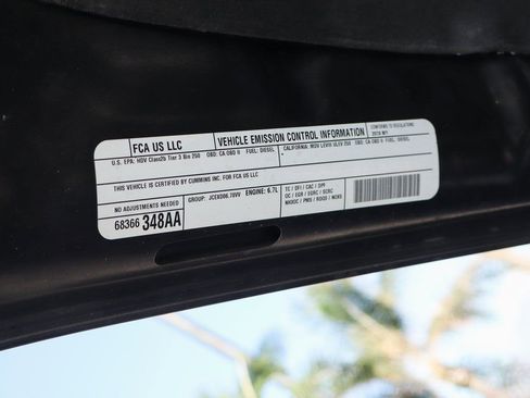 Used 2018 RAM 2500 Limited AWD/4WD image 15
