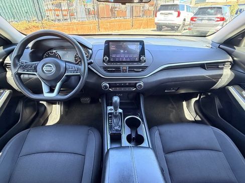Used 2021 Nissan Altima 2.5 SV FWD image 18