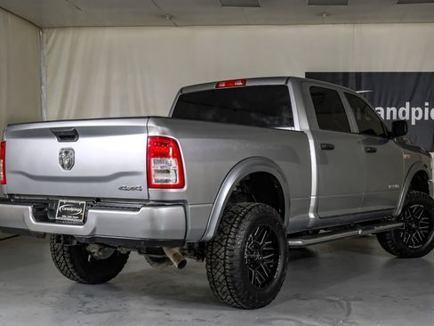 Used 2022 RAM 2500 Tradesman w/ Chrome Appearance Group image 9