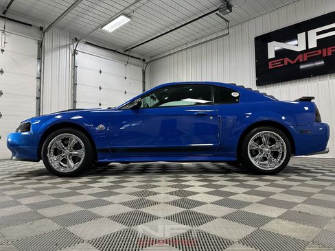 Used 2004 Ford Mustang Mach 1 RWD image 11