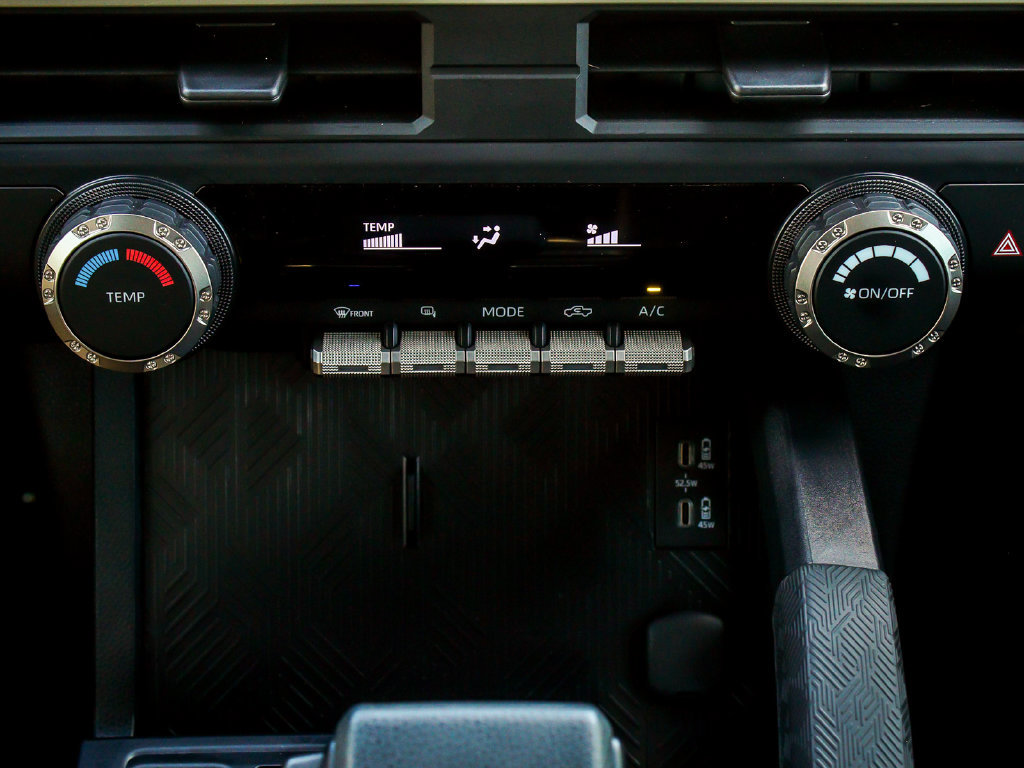 Used 2026 Toyota Tacoma SR5 AWD/4WD image 21