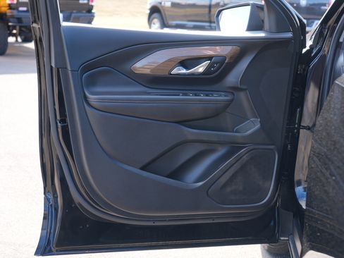 Used 2020 GMC Terrain SLE w/ Driver Convenience Package image 14