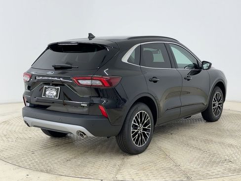 New 2026 Ford Escape SE image 8