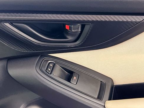 Used 2017 Subaru Impreza 2.0i Premium image 31