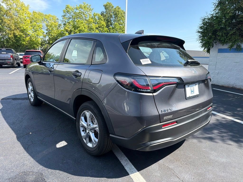 Certified 2024 Honda HR-V LX image 3