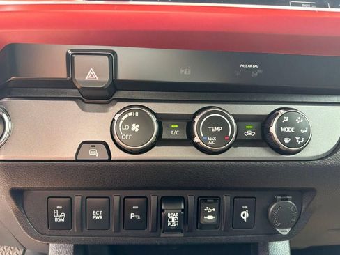 Used 2019 Toyota Tacoma TRD Sport w/ Technology Package RWD image 35