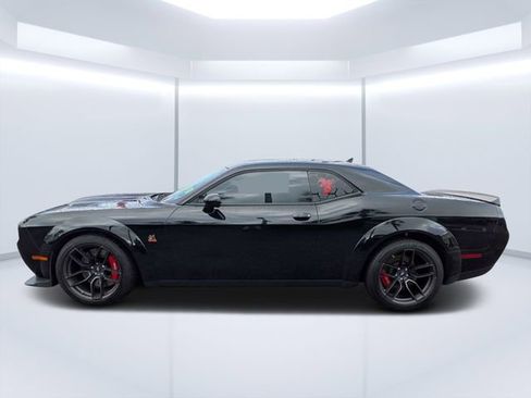 Used 2022 Dodge Challenger R/T Scat Pack RWD image 6