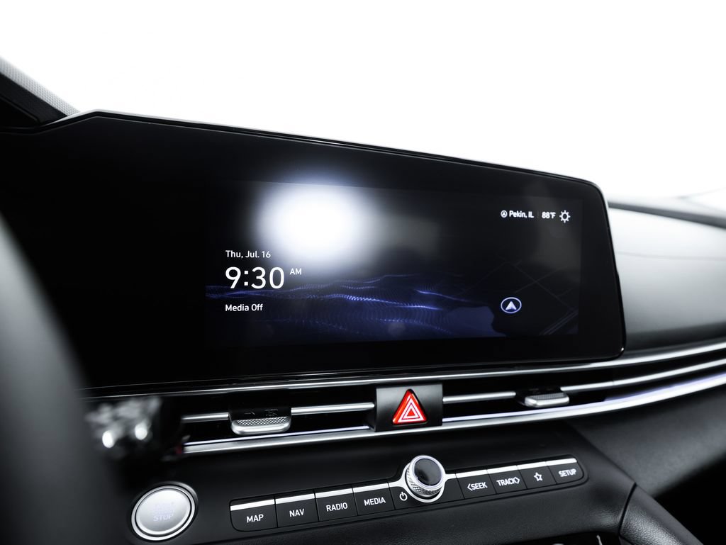 Used 2024 Hyundai Elantra SEL FWD image 24