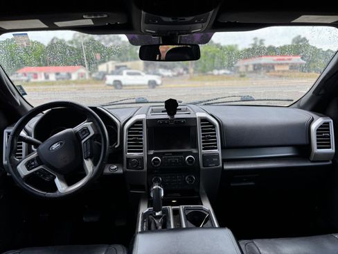 Used 2015 Ford F150 Lariat w/ Equipment Group 502A Luxury AWD/4WD image 10