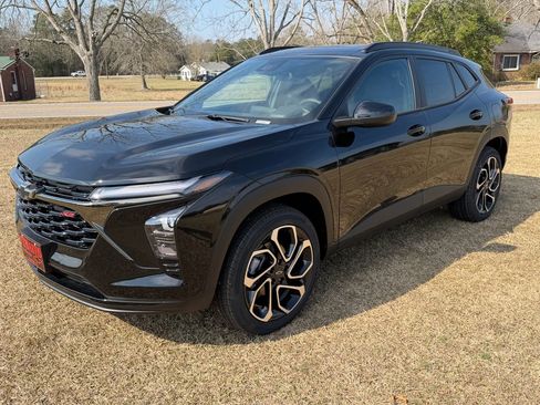New 2026 Chevrolet Trax RS w/ Sunroof Package FWD image 22