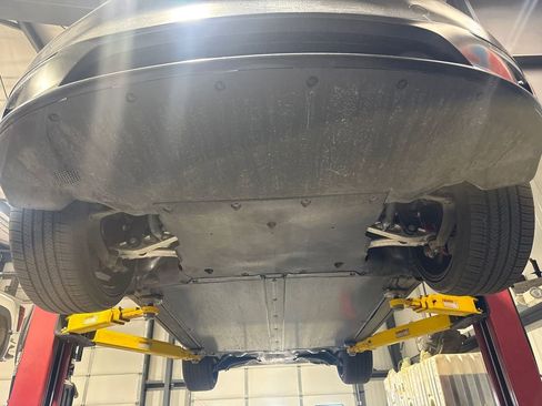 Used 2023 Tesla Model Y Performance image 21
