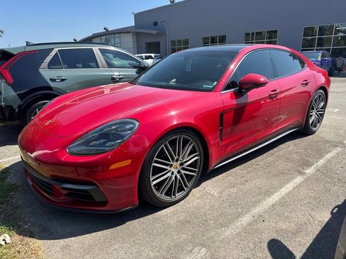 Used 2018 Porsche Panamera 4 AWD/4WD image 1