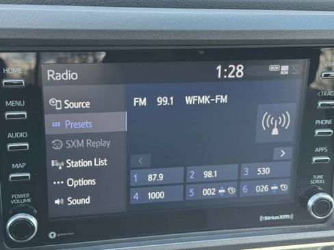 Used 2023 Toyota Tacoma TRD Sport image 4