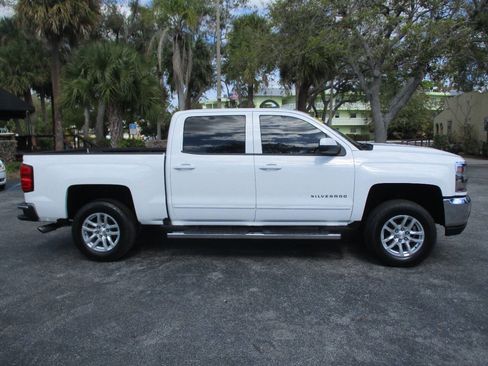 Used 2018 Chevrolet Silverado 1500 LT w/ All Star Edition image 3