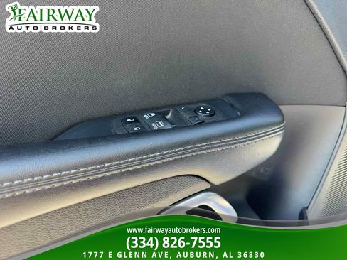 Used 2021 Dodge Challenger R/T RWD image 13