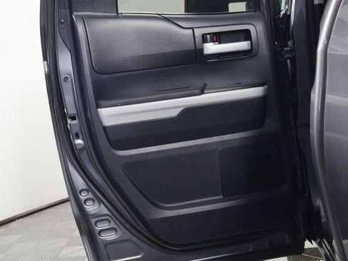 Used 2015 Toyota Tundra SR5 w/ SR5 Upgrade Package image 13