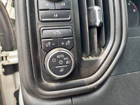 Used 2023 GMC Sierra 2500 Pro w/ Convenience Package AWD/4WD image 16