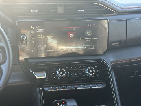 Used 2024 GMC Sierra 1500 AT4 w/ Technology Package image 17