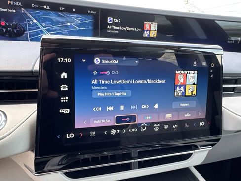 New 2026 Lincoln Nautilus Premier AWD/4WD image 16