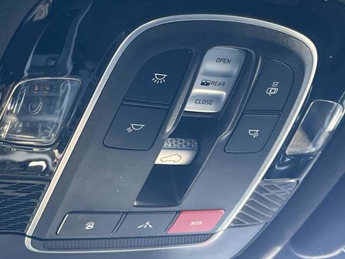 Used 2022 Hyundai Palisade Calligraphy image 44