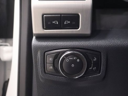 Certified 2022 Ford F250 Platinum w/ FX4 Off-Road Package image 29