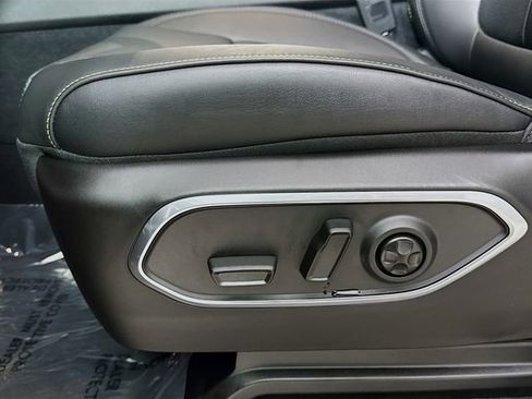 New 2026 Jeep Grand Wagoneer 4WD image 20
