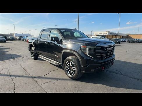 Used 2024 GMC Sierra 1500 AT4 w/ Technology Package image 2
